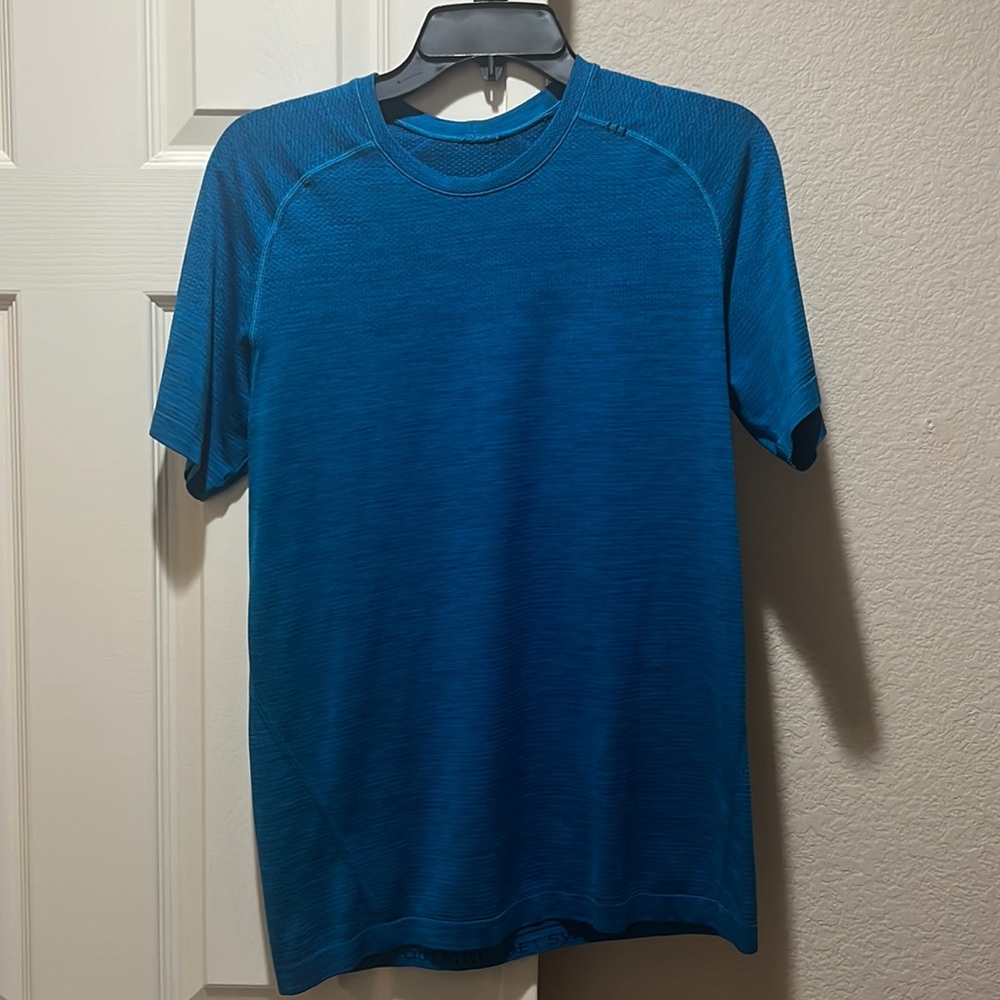 Blue men’s lulu lemon 
Metal Vent Tech Short-Sleeve Shirt